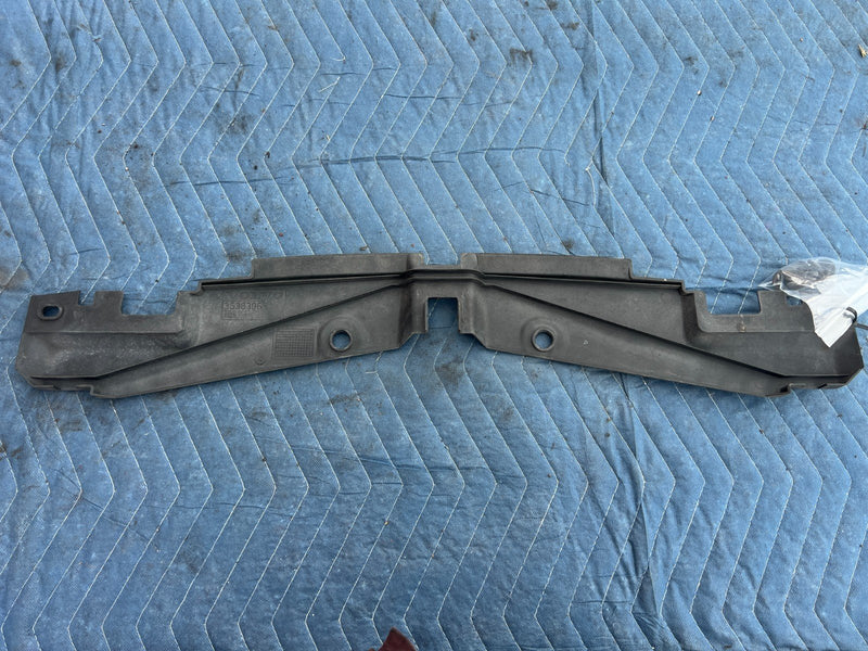 1989-1995 Volvo 740 940 Sedan Radiator Grille Cover Trim 3538306 OEM #3716EM