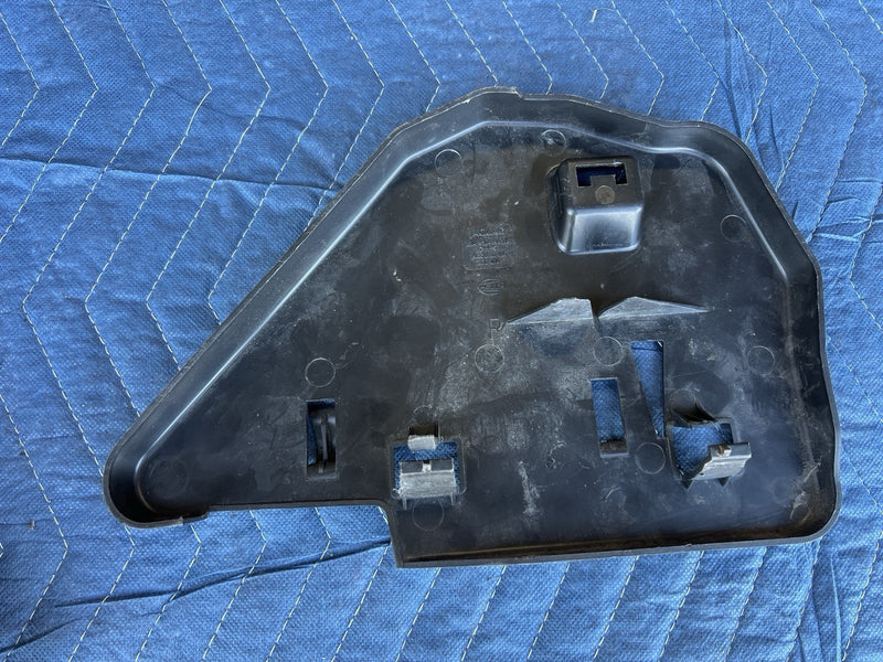 1998-2003 Jaguar XJR XJ8 Tail Light Bulb Sock Trim Pair Left & Right OEM #4617E