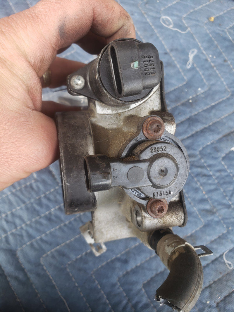 2000-2005 Chevy Impala Throttle Body Valve Assembly OEM #2169CN