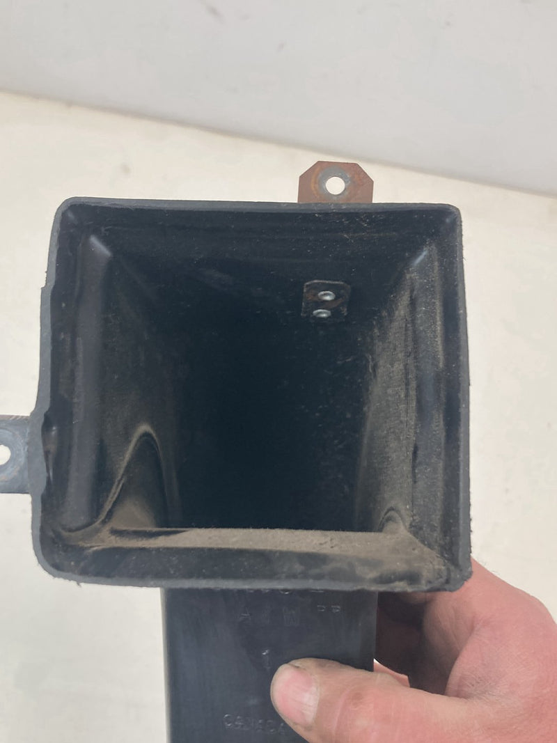 1988 Chevrolet Silverado 1500 GMT400 - Dash Duct PN: 15530574