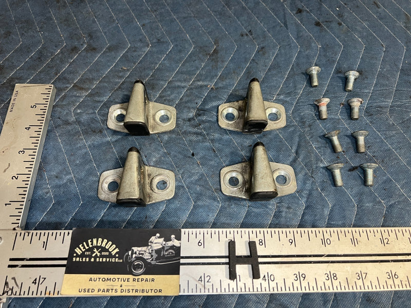 1986-1995 Mercedes 300D W124 Front Rear RH & LH Door Striker Set OEM #2820EM