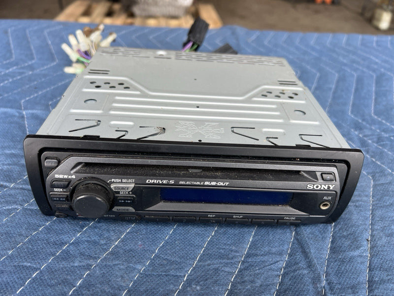 Sony CDX-GT120 Radio Head Unit CD Player w/Wiring For 93-00 Volvo 850 V70 #4569E
