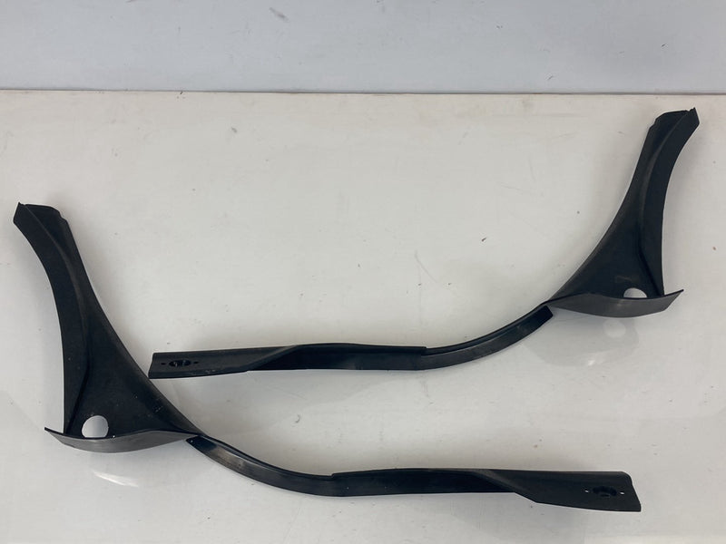 1992 Volvo 940 944 - Door Sill Rear PN: 1349038 1349039