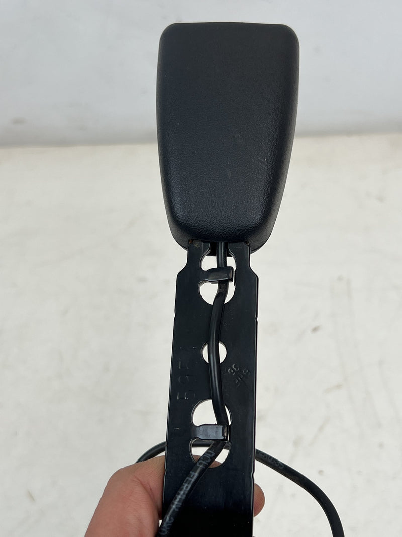 2005-2007 Volvo S60R S60 V70R Front Seat Belt Buckle 30697761 OEM #6774EM