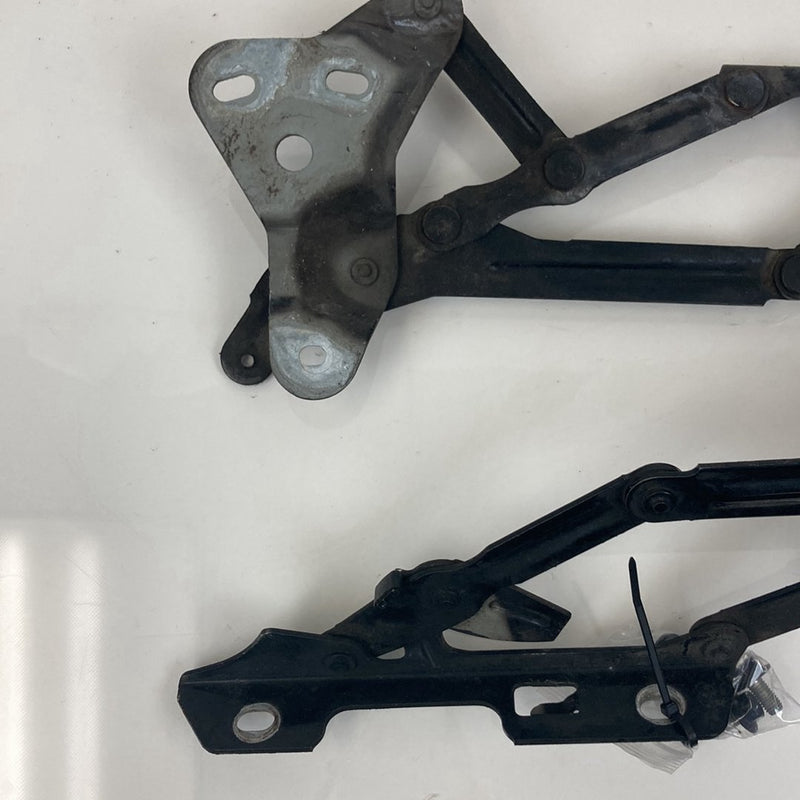 1992 Volvo 940 944 - Hood Hinge Pair