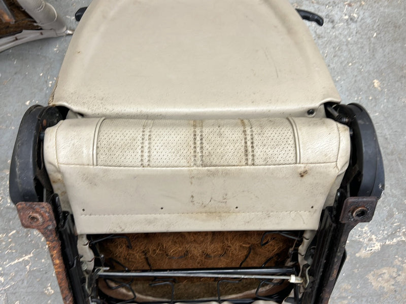 1984-1993 BMW 318i E30 Front Left & Right Bucket Seat Pair Beige OEM #6736EM