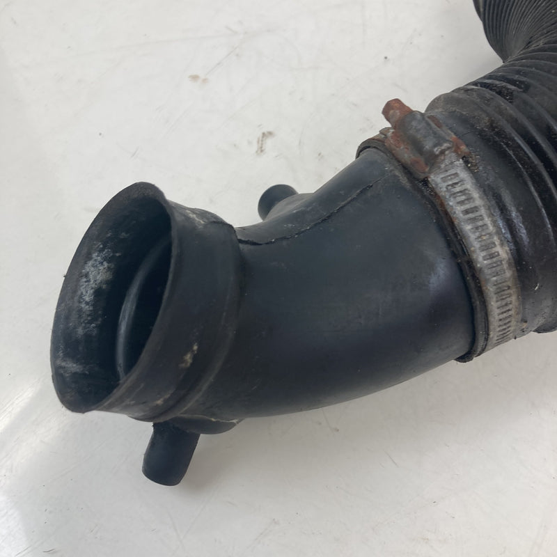 1981-1985 Volvo 240 245 Air Intake Duct 1357434 OEM