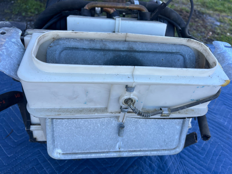 1986-1993 Volvo 240 244 Sedan HVAC Box Heater Core & Blower Assembly OEM #4282EM