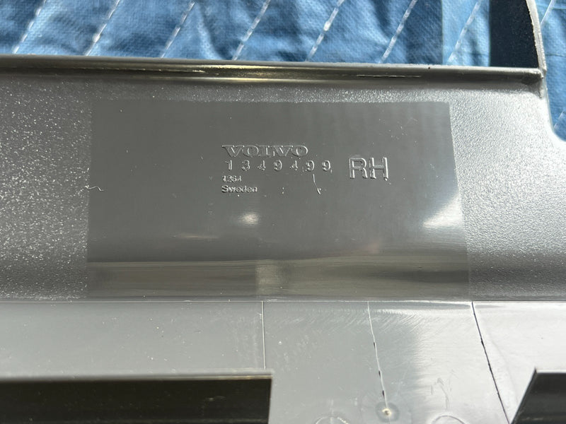 1989-1995 Volvo 740 940 Sedan Right & Left Door Sill Trim Pair Gray OEM #3673EM