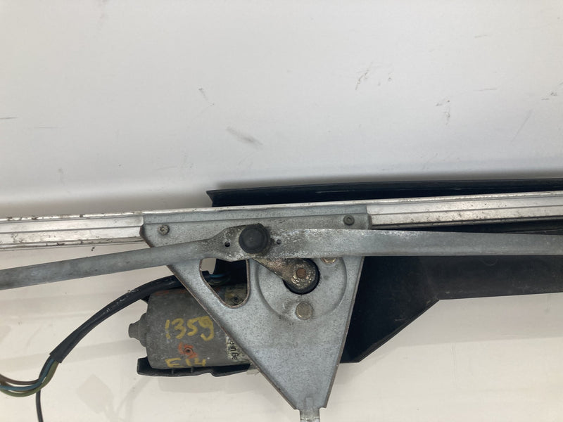 1992 Volvo 940 944 - Wiper Linkage PN: 1392140