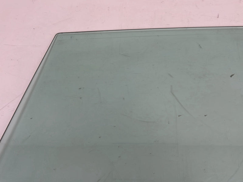 1986-1993 Volvo 240 244 Rear Passenger Right Window Glass 43R-001105 OEM #5580EM