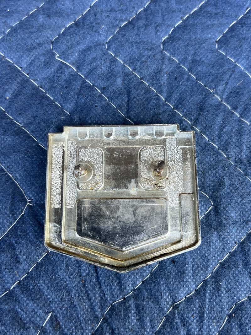 1973 Volvo 140 142 - Emblem