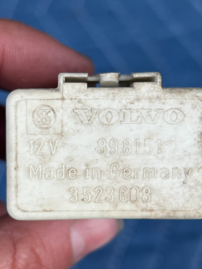 1986-1993 Volvo 240 244 Sedan Fuel Pump Relay Switch 3523608 OEM #4186EM