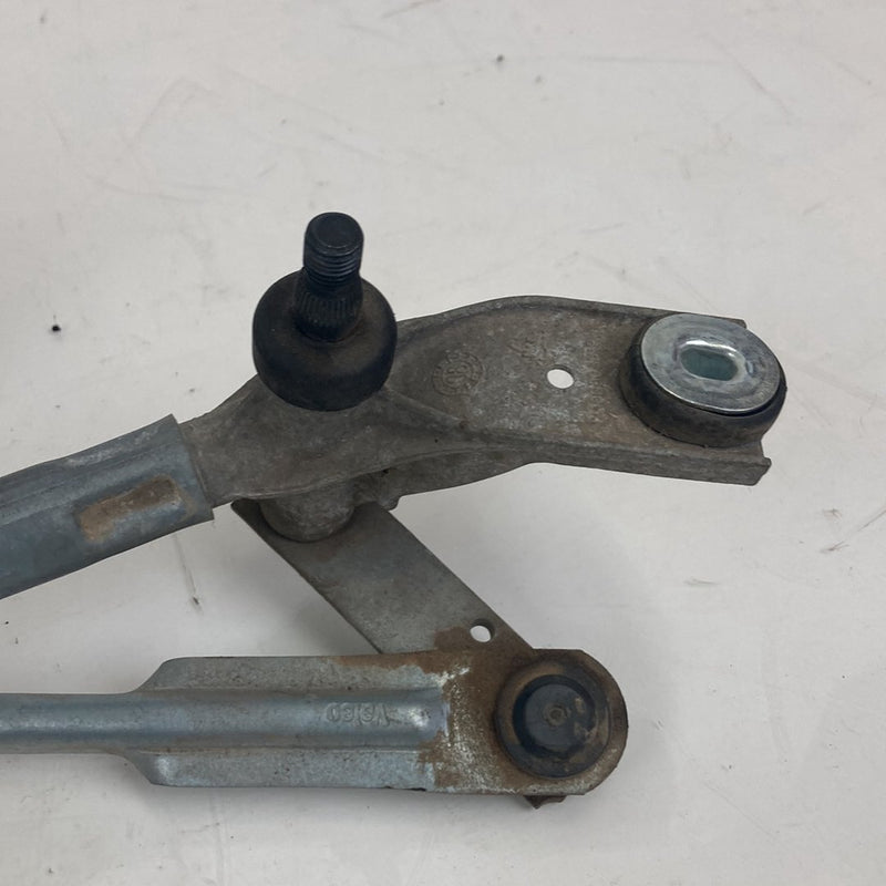 2007-2014 Chevrolet Silverado GMT900 Windshield Wiper Linkage Motor OEM #5342M