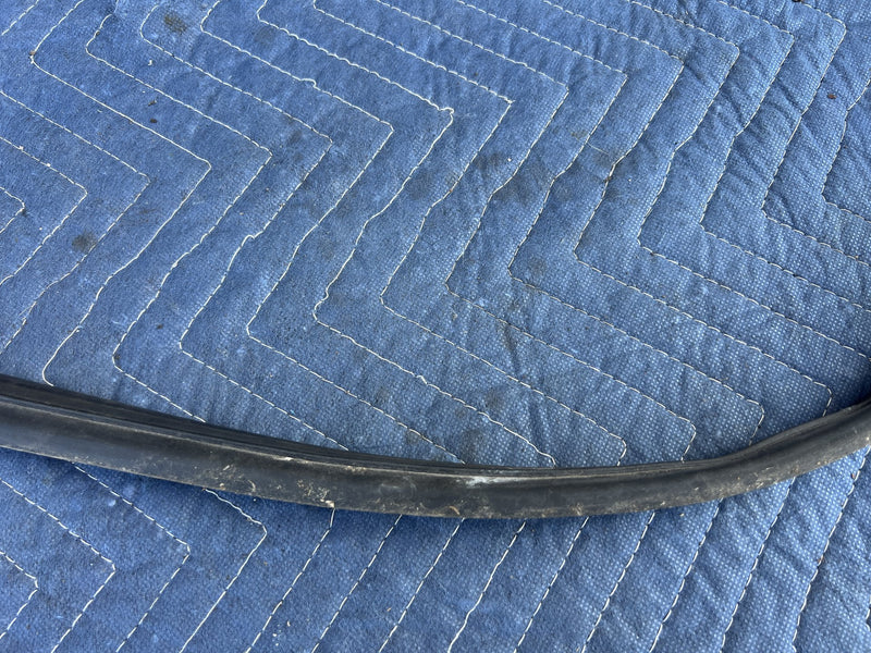 2006-2012 Mitsubishi Eclipse III Front Windshield Seal OEM #5029M