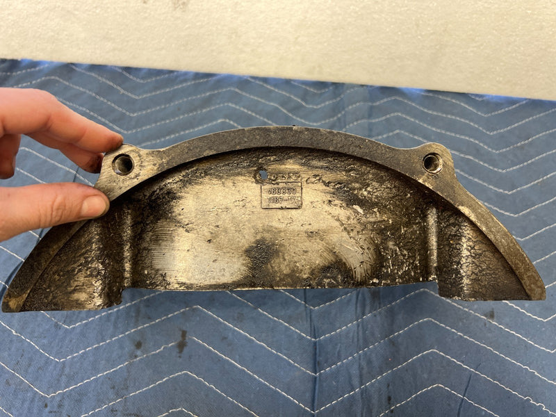 1992-1995 Volvo 940 740 Oil Pan to Transmission Bell Housing Bracket OEM #3186EM