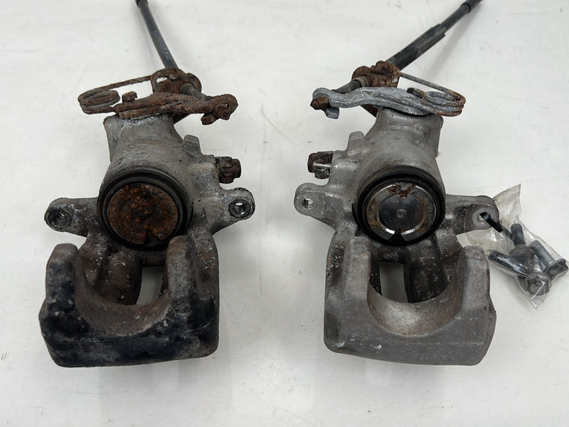1996-2003 Audi S8 D2 A8 Lucas Rear Brake Caliper w/ Pads & Bolts Pair OE #6371EM