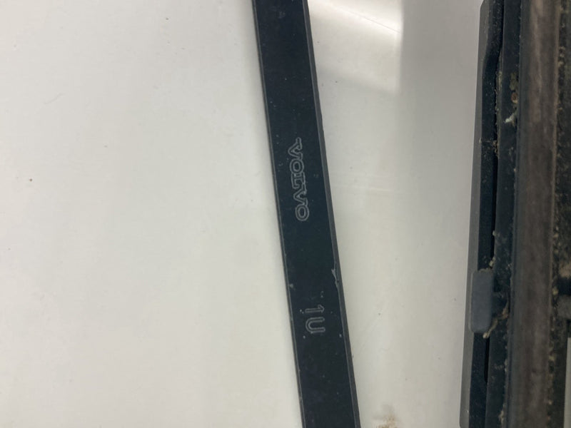 1992 Volvo 940 944 - Wiper Arm Pair