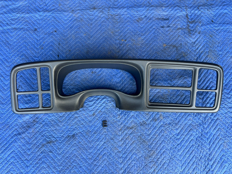 1999-2002 Chevy Silverado GM 1500 2500 Gauge Cluster Surround OEM #1830CN