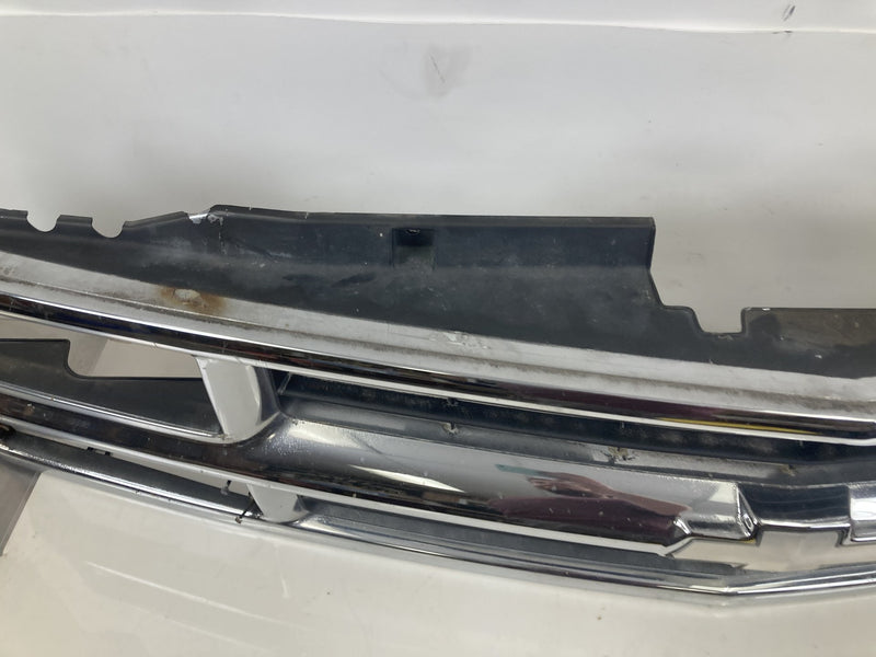 1995-1998 Chevrolet Silverado 2500 GMT400 Front Grille 15981091