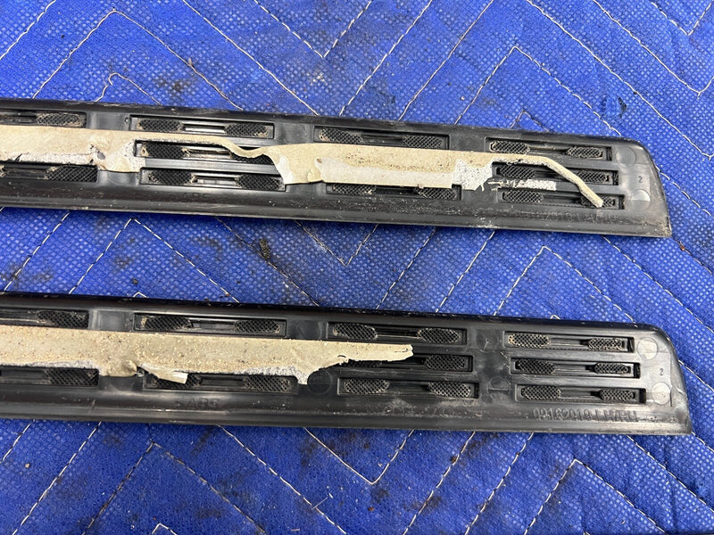 2005-2007 Volvo S60R V70R LH & RH Front Door Sill Scuff Plate Trim OEM #1059EM
