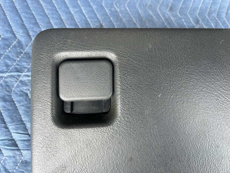 1999-2002 Chevy Silverado GM 1500 2500 Gray Glove Box Compartment OEM #1731CN