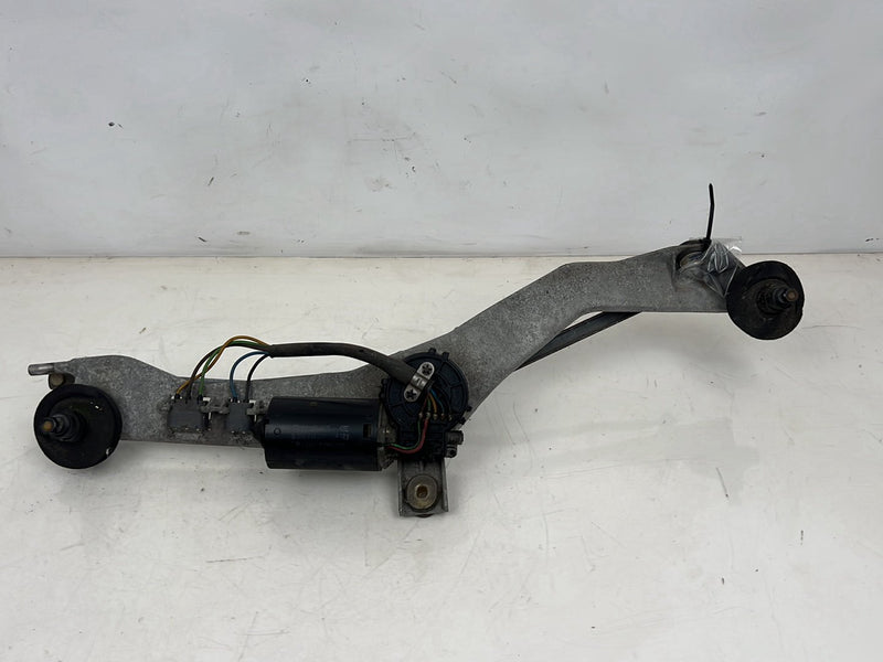 1993-1997 Volvo 850 Front Wiper Motor Transmission Assembly OEM