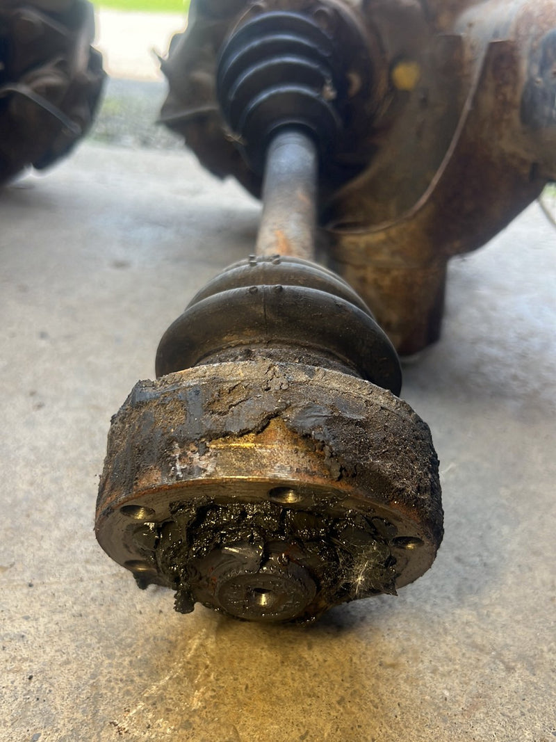 1983-1985 Porsche 944 Rear Trailing Arm Wheel Hub Knuckle Assembly OEM #2466EM
