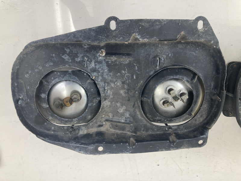 1981-1985 Volvo 240 245 Headlamp Set Grille Front Assembly OEM