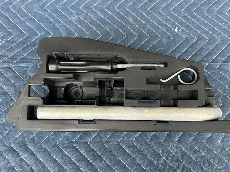 2005-2011 Audi A6 Emergency Spare Tire Tool Kit 4F5 012 111 A OEM #55ZJ