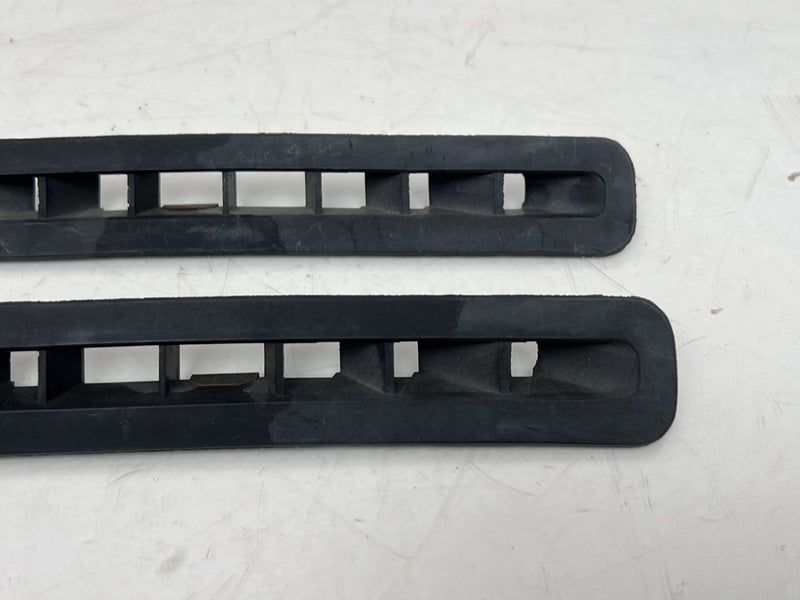 1967-1974 Volvo 140 142 Dash Right & Left Defrost Heat Vent Pair OEM #6496EM
