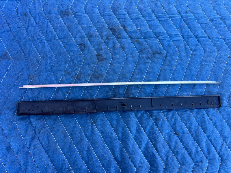 1986-1993 Volvo 240 244 Sedan Dash Vent End Corner Trim Pair Chrome OEM #4309EM