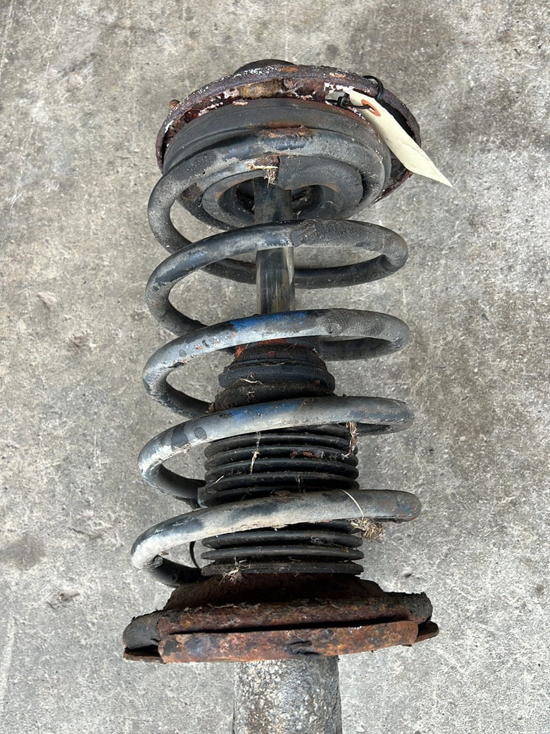 1990-1992 Volvo 740 745 940 Front Left Strut Shock w/ Hub Assembly OEM #5994EM
