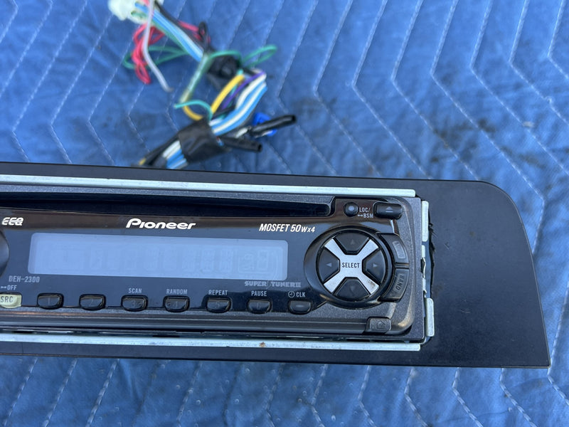 1988 Volvo 240 245 - Radio PN: DEH-2300