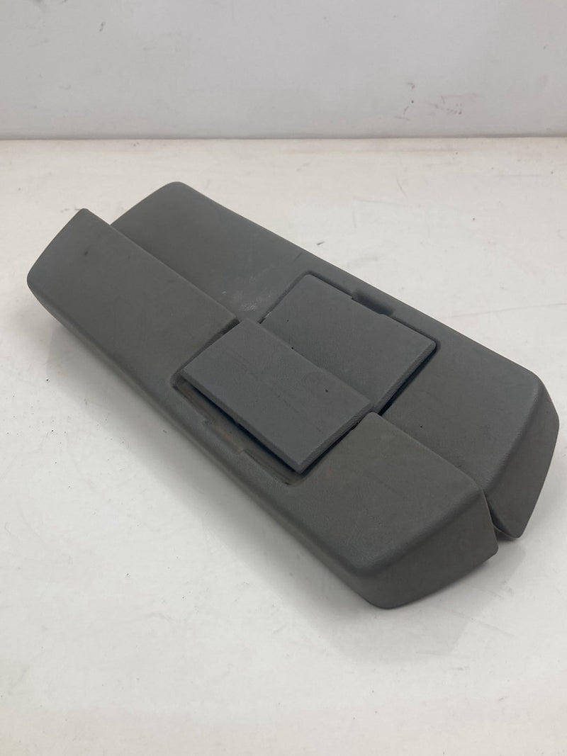 1996 Chevrolet Silverado GMT800 - Armrest PN: 15546430 15546429 15546430