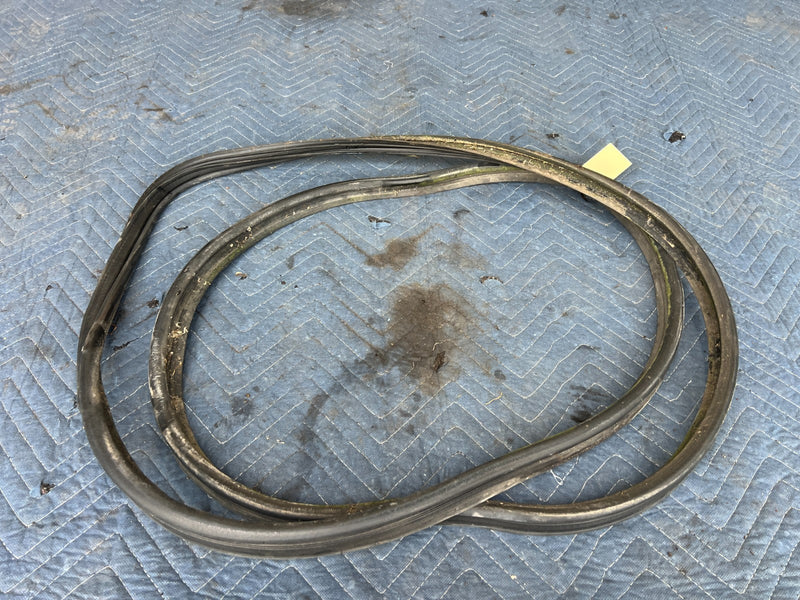 2002-2006 Toyota Camry Rear Trunk Deck Lid Weatherstripping Seal OEM #5013EM