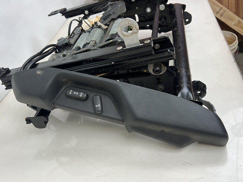 1998-2000 Volvo V70R V70 Front Passenger Right Seat Base Frame 990216 OEM #5931EM