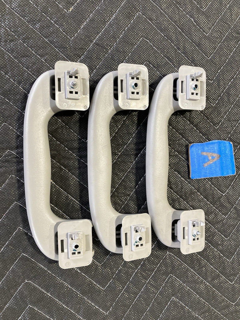 2006-2016 Chevy Impala GM Ceiling Grab Handles Set Safety OEM #3188M