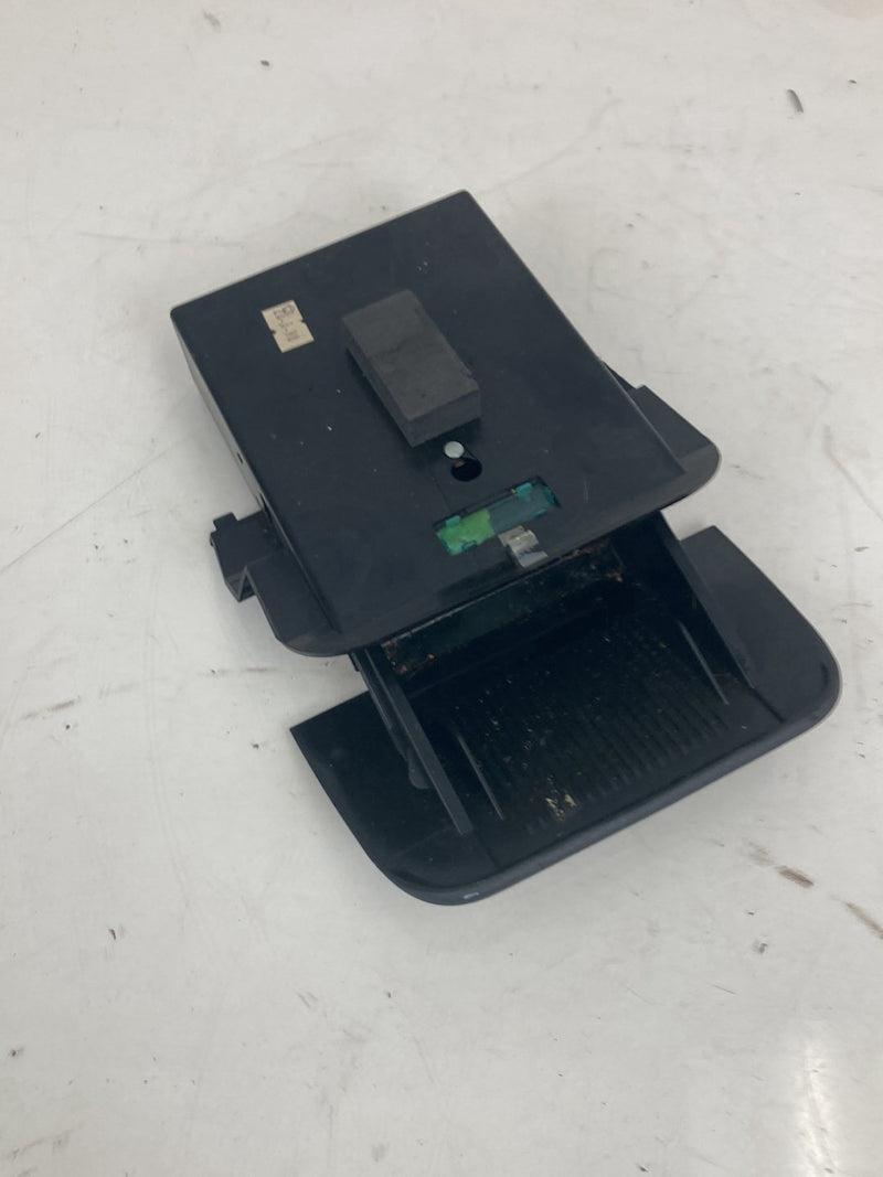 1998-2000 Volvo V70 Dash Ash Tray 9158408 OEM #5202M