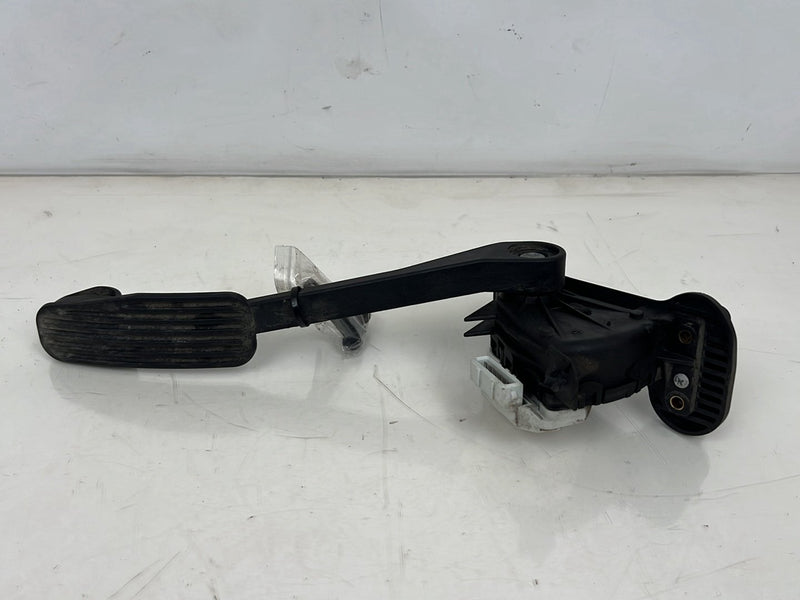 2004-2007 Volvo S60R V70R Accelerator Throttle Gas Pedal Assembly OEM #5791EM