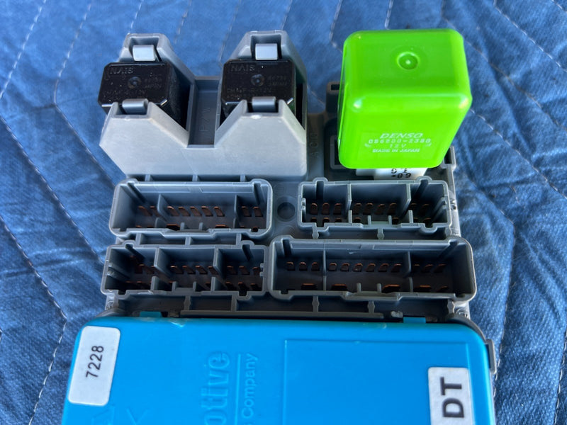 1998-2002 Honda OEM Multi Plex Control Fuse Box 00769 980709 #1998CN