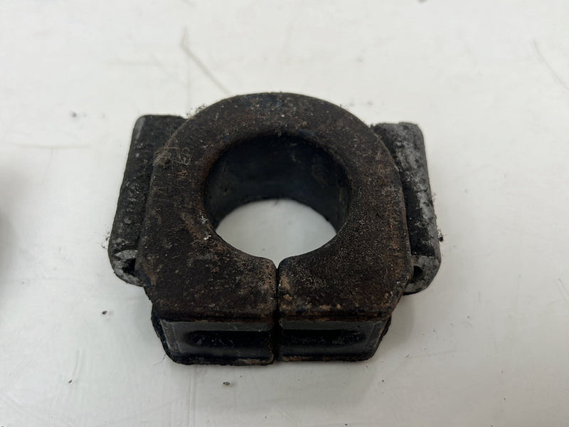1983-1985 Porsche 944 Power Steering Rack Bracket Mount w/ Hardware OEM #5656EM