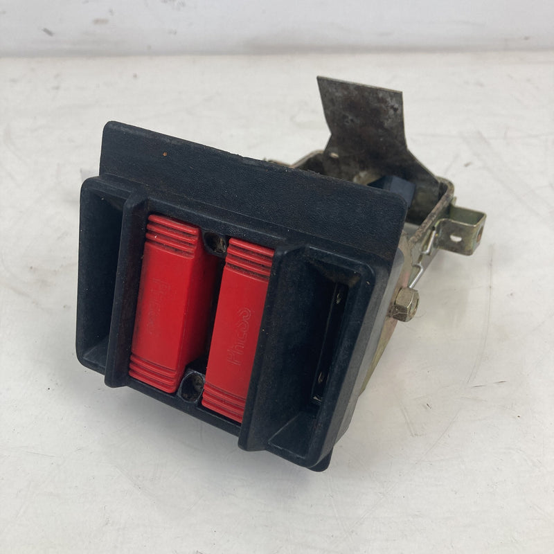 1981-1985 Volvo 240 245 Seat Belt Buckle Front Center Console 1264543 OEM