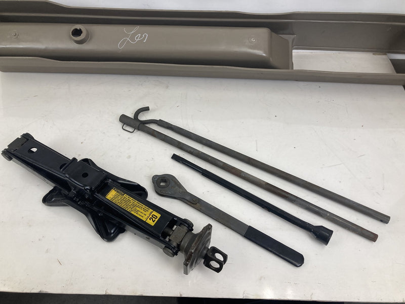 1995-1998 Chevrolet Silverado 2500 GMT400 Jack & Tool Kit Box Assembly OEM