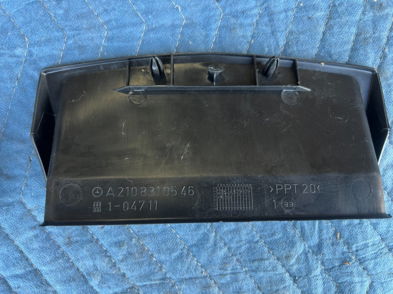1996-2003 Mercedes W210 E320 Lower Front Seat Air A/C Heat Vent Duct OEM #4702EM