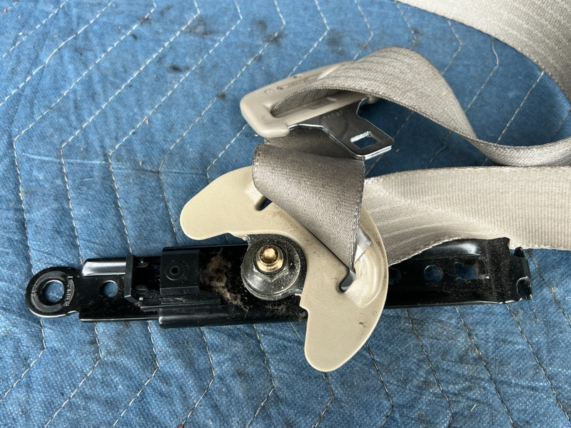 2002-2006  Toyota Camry RH Right Front Seat Belt Assembly OEM #104DU