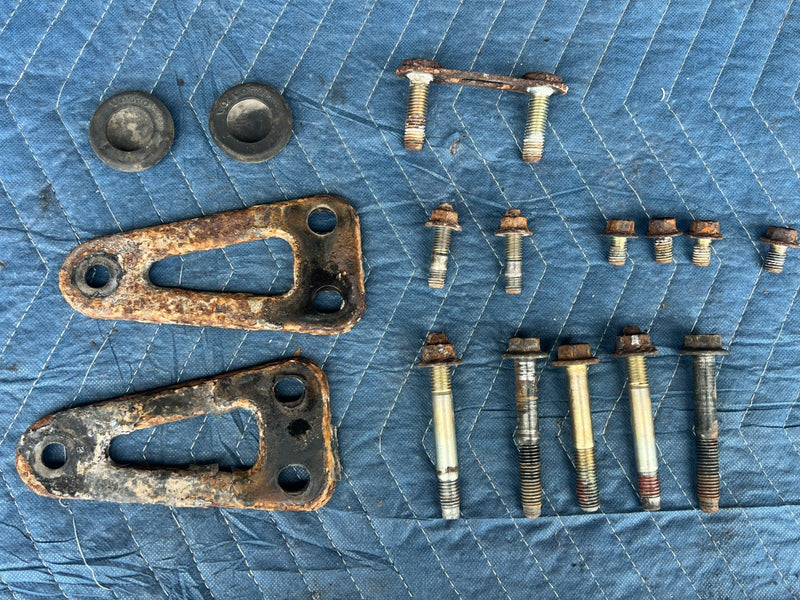1992-1995 Volvo 940 740 Rear Differential Mounting Hardware Bolt Set OEM #3207EM
