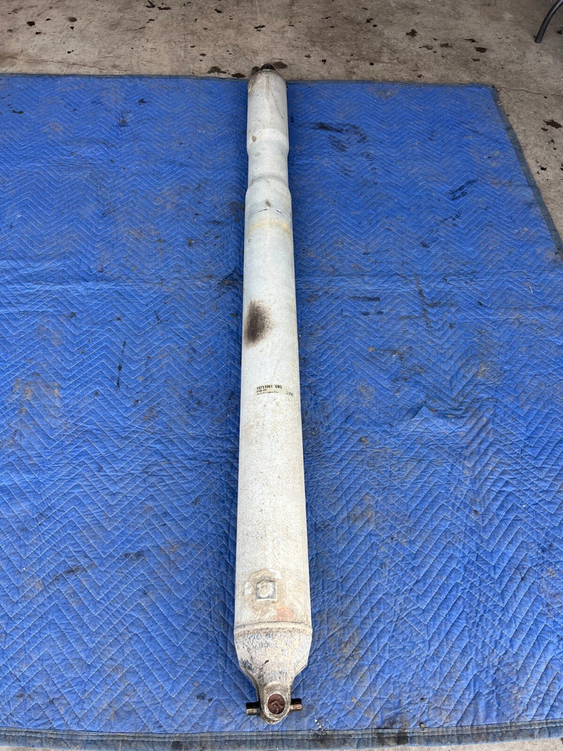 1999-2002 Chevy Silverado GM Auto Transmission Driveshaft Assembly OEM #1852CN