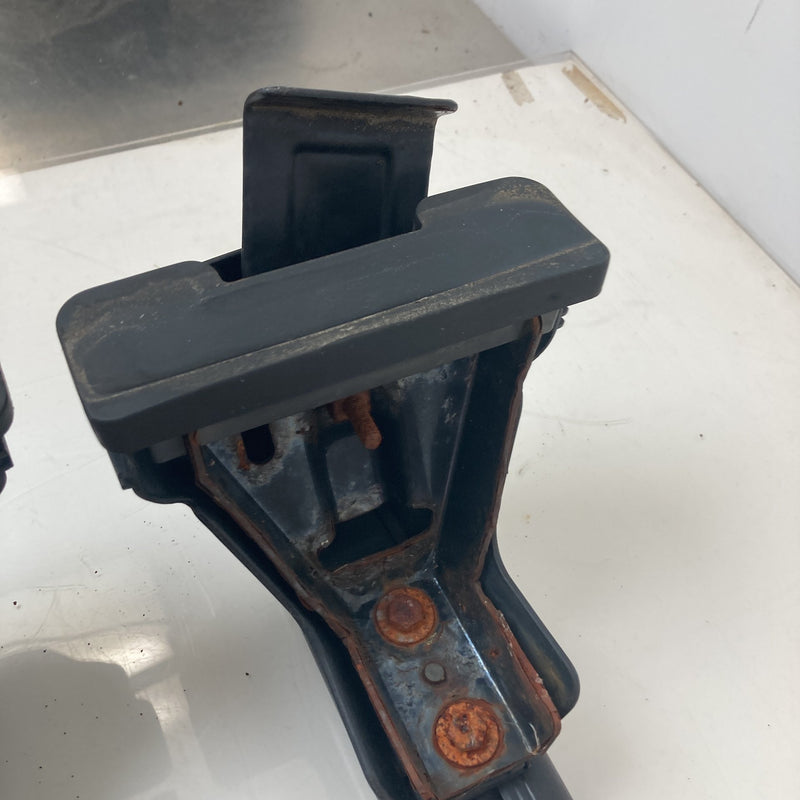 2001-2005 Volkswagen Passat Luggage Rack OEM #5556M