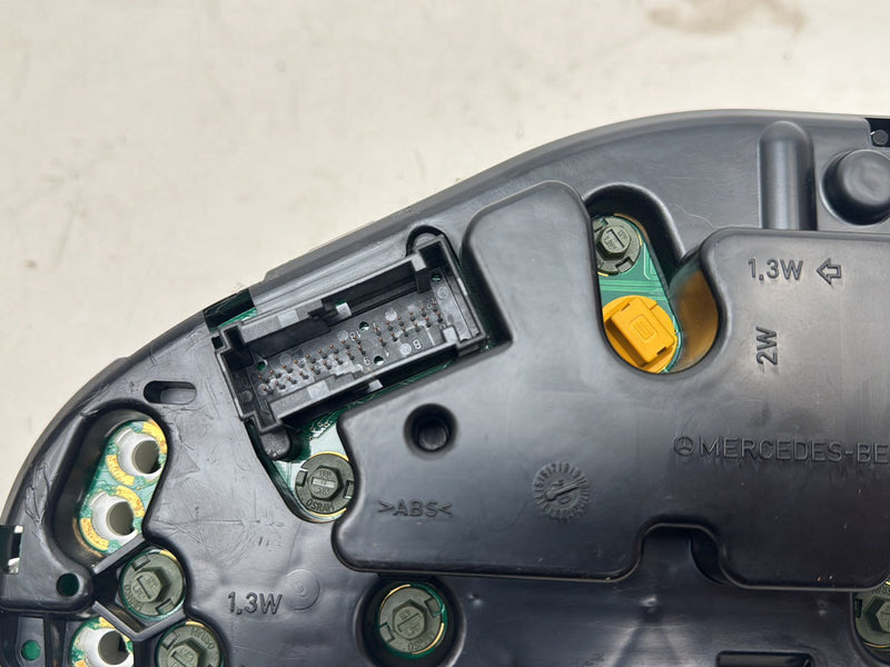 2000-2003 Mercedes W210 E320 Gauge Instrument Cluster OEM A2105401811 #E